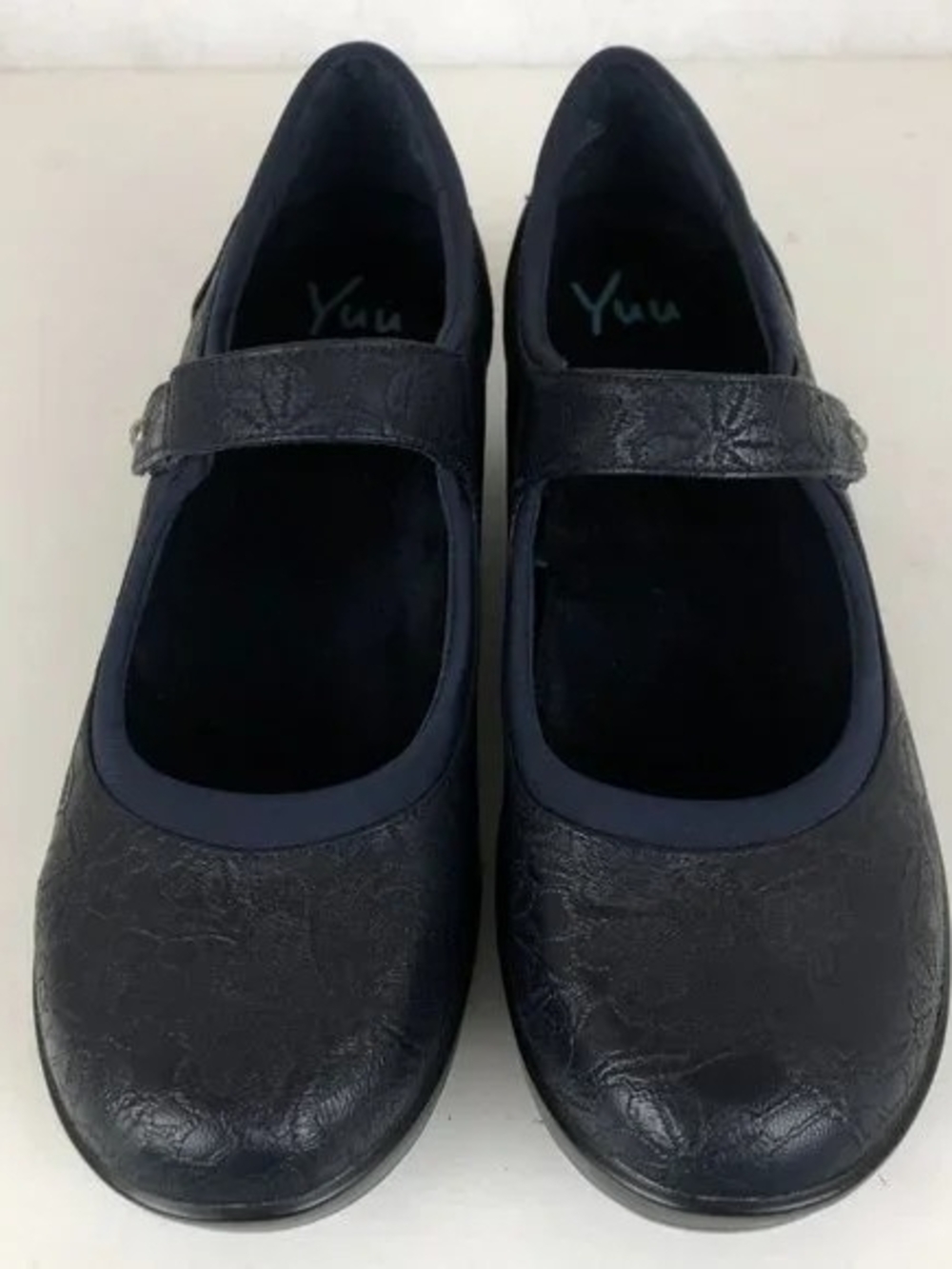 Yuu Navy Mary Jane Flats